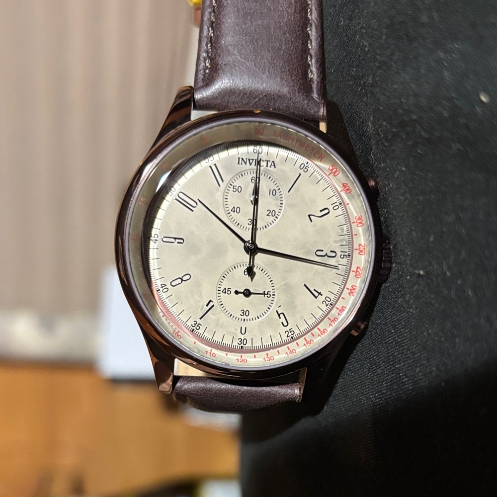 Invicta 40848 Vintage – 44 mm Quartz Chronograph
